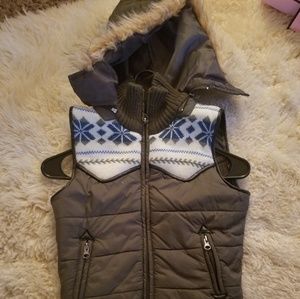 NWOT, Take Out, Medium, Faux Fur, Zip Up Vest